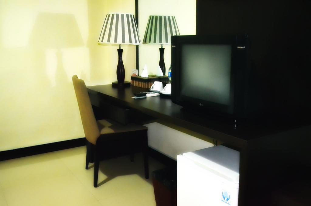 Royal Mamberamo Hotel Sorong Δωμάτιο φωτογραφία
