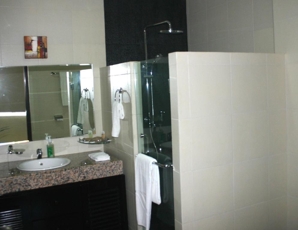 Royal Mamberamo Hotel Sorong Δωμάτιο φωτογραφία