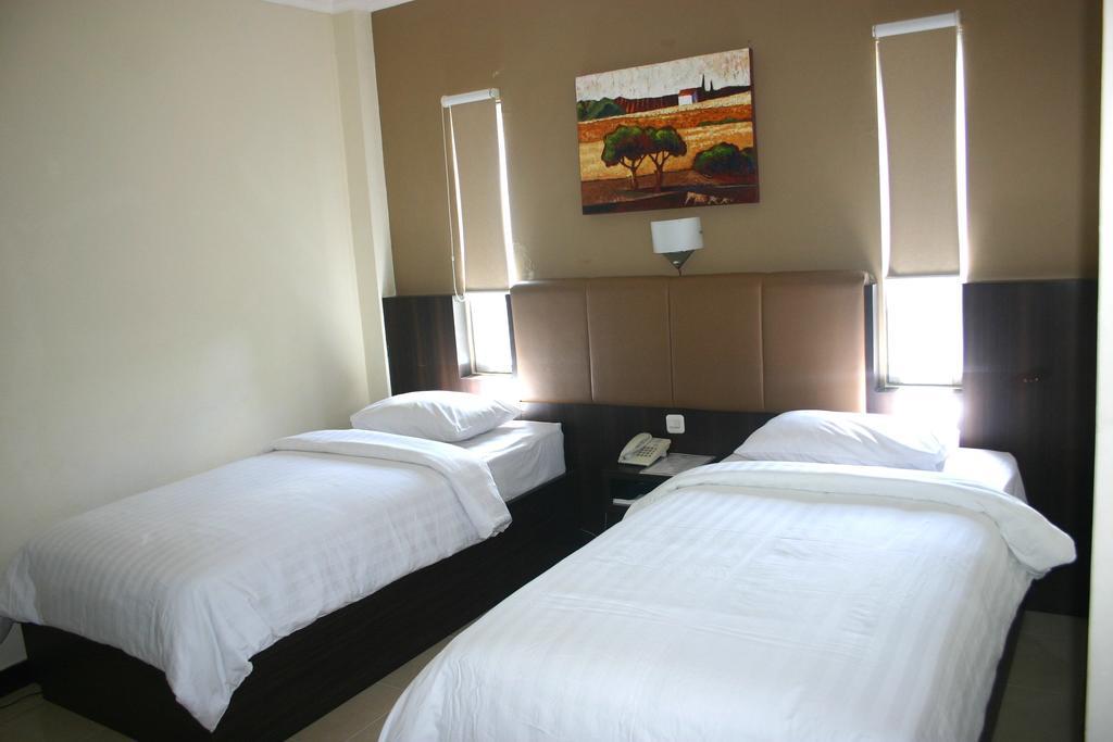 Royal Mamberamo Hotel Sorong Δωμάτιο φωτογραφία
