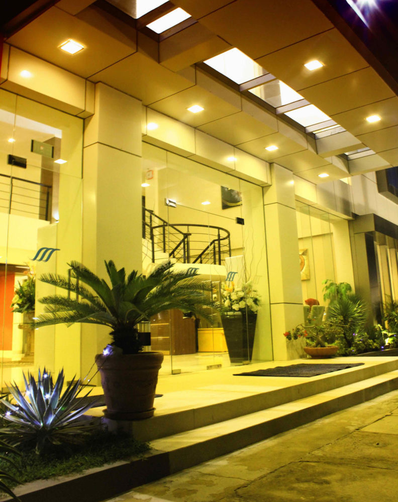 Royal Mamberamo Hotel Sorong Εξωτερικό φωτογραφία