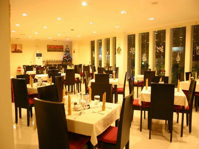 Royal Mamberamo Hotel Sorong Εξωτερικό φωτογραφία