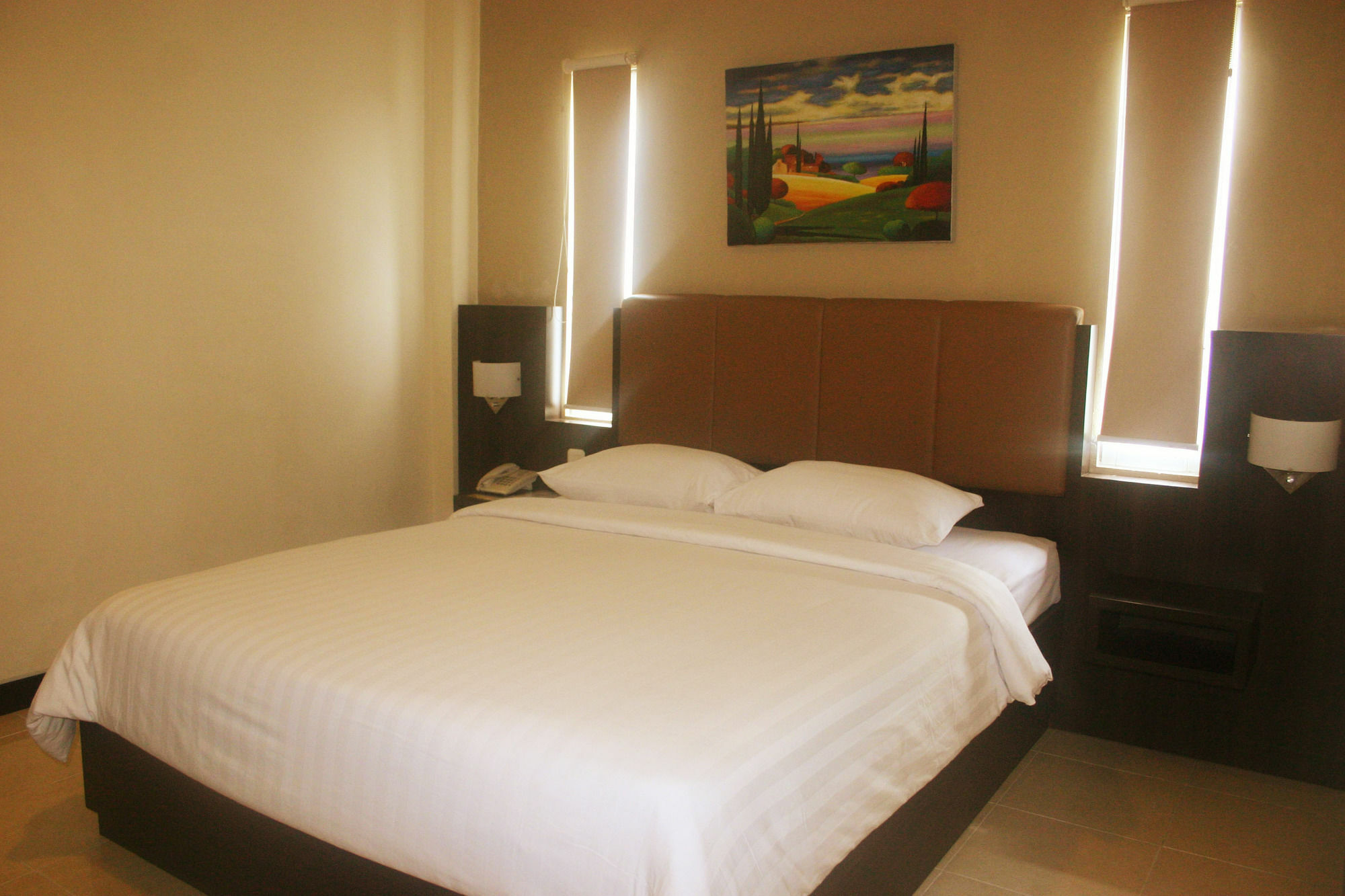 Royal Mamberamo Hotel Sorong Εξωτερικό φωτογραφία